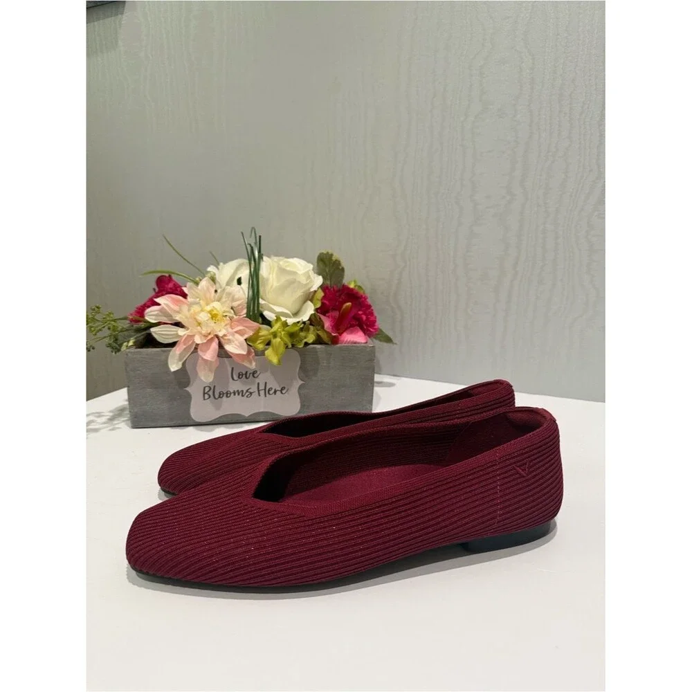 Vivaia Margot 2.0 Square Toe V-Cut Ballet Flats Burgandy Sparkle EU Sz 42